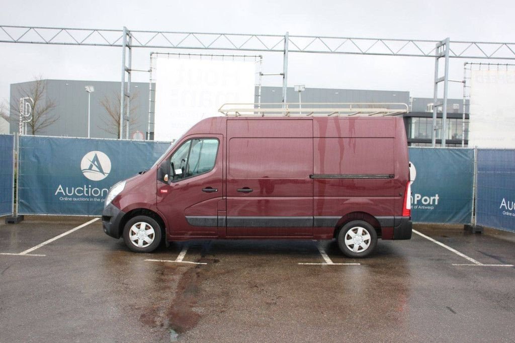 Sonstige Transporttechnik des Typs Renault Master T35 2.3 dCi L2H3 Energy, Gebrauchtmaschine in Antwerpen (Bild 2)