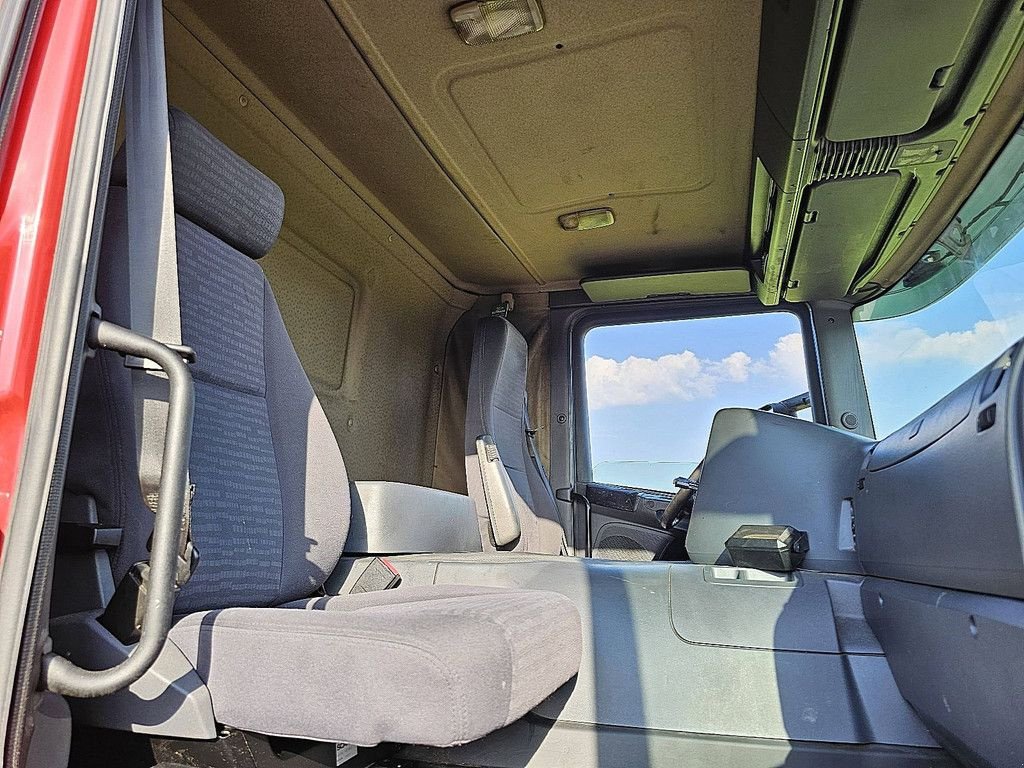 Sonstige Transporttechnik des Typs Scania P270 LIFT HARD WOOD FLOOR, Gebrauchtmaschine in Vuren (Bild 8)