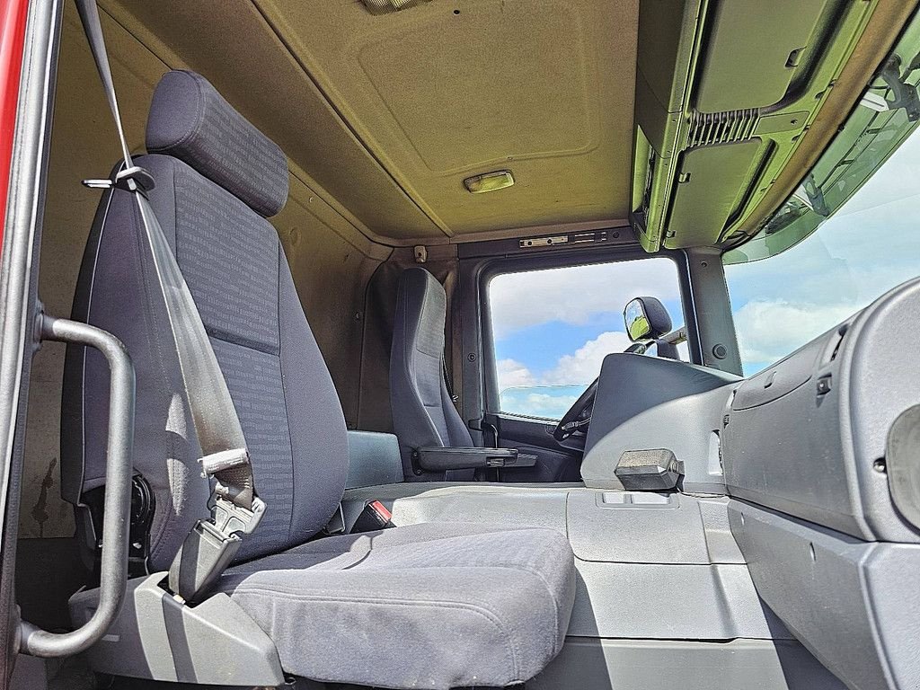 Sonstige Transporttechnik des Typs Scania P270 LIFT HARD WOOD FLOOR, Gebrauchtmaschine in Vuren (Bild 8)