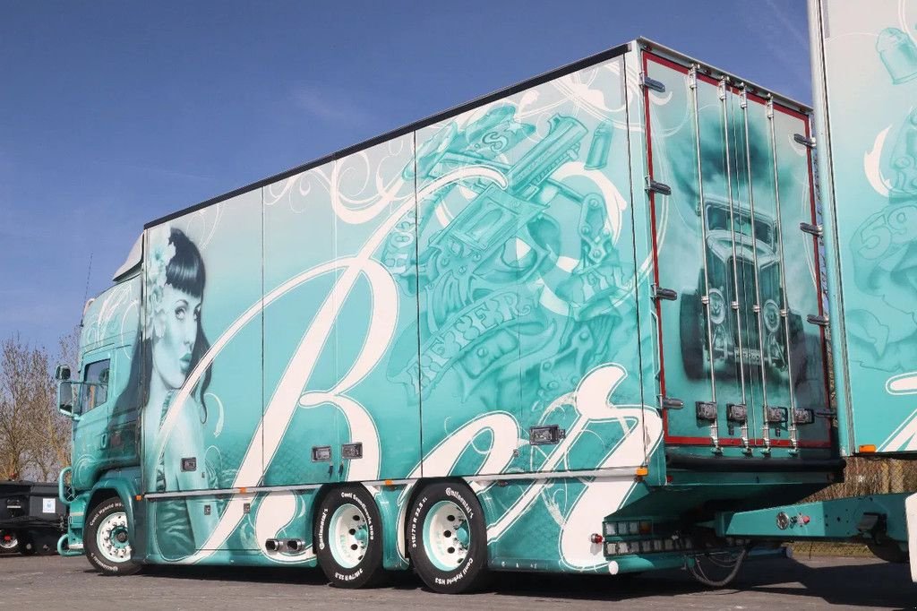 Sonstige Transporttechnik от тип Scania R560 V8 BERTHONS HOT ROD CUSTOM SPECIAL TRUCK, Gebrauchtmaschine в Marknesse (Снимка 2)