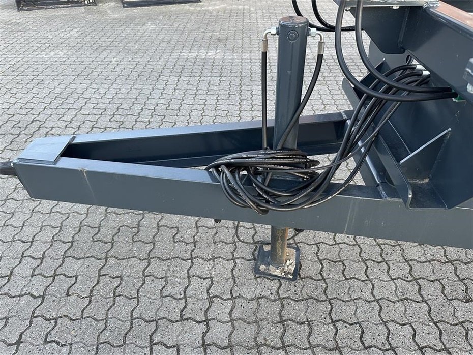 Sonstige Transporttechnik of the type Sonstige Halmtræk Med hydraulisk ballesurring, Gebrauchtmaschine in Gjerlev J. (Picture 12)