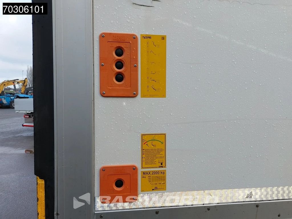 Sonstige Transporttechnik of the type Sonstige Mercedes Benz Actros 2553 Actros 6X2 2000kg Ladebordwand Retarder Lift-Axle Au, Gebrauchtmaschine in Veghel (Picture 10)