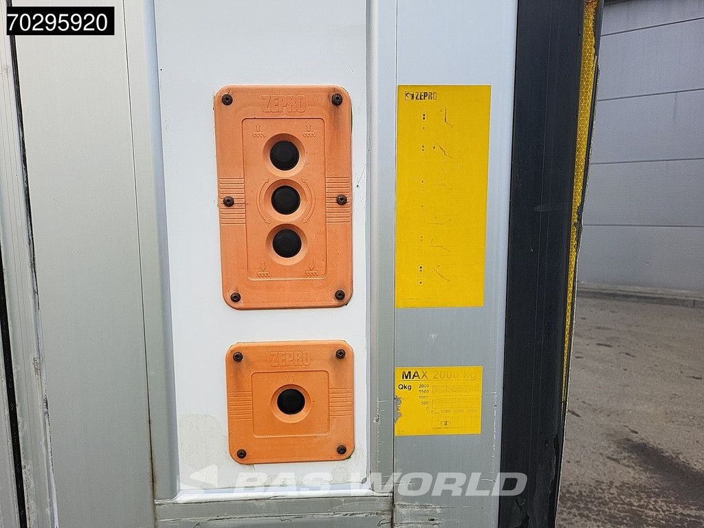 Sonstige Transporttechnik des Typs Sonstige Mercedes Benz Antos 1827 4X2 2000kg Ladebordwand Automatic Xenon Euro 6, Gebrauchtmaschine in Veghel (Bild 10)