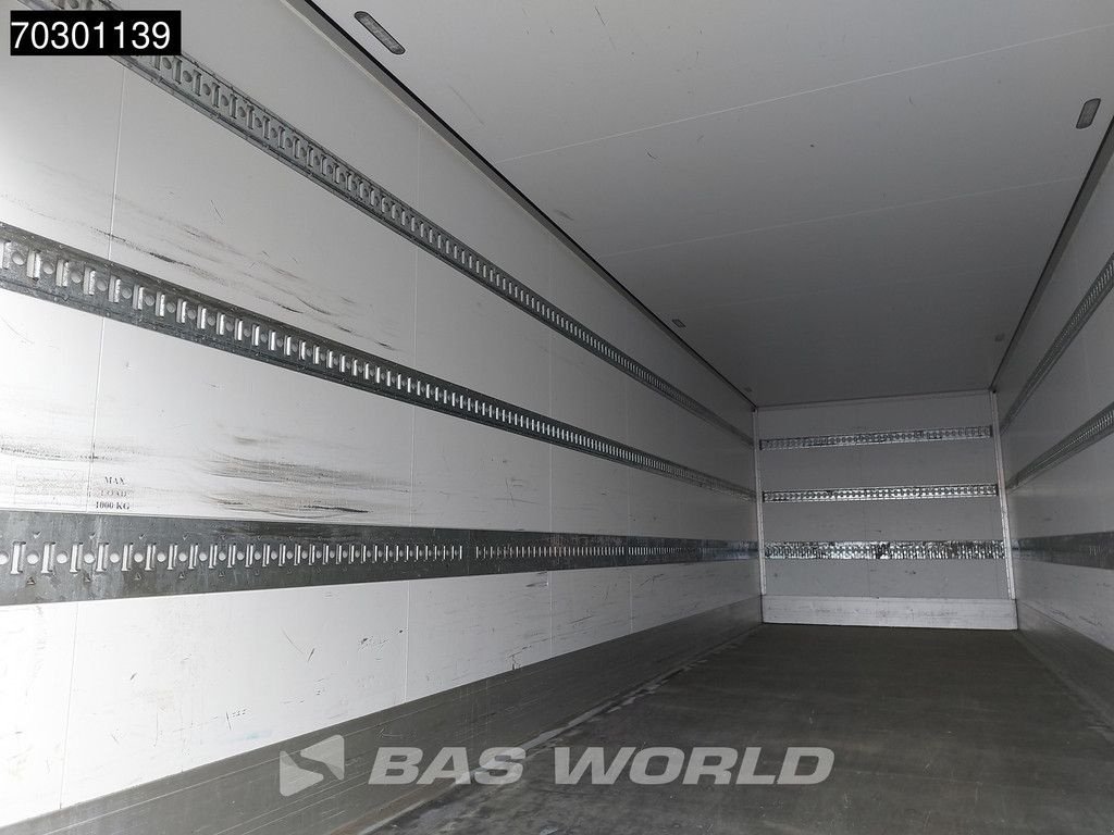 Sonstige Transporttechnik типа Sonstige Mercedes Benz Antos 1827 Antos 4X2 19tonner LOW Mileage! Automatic 1500kg Lade, Gebrauchtmaschine в Veghel (Фотография 7)