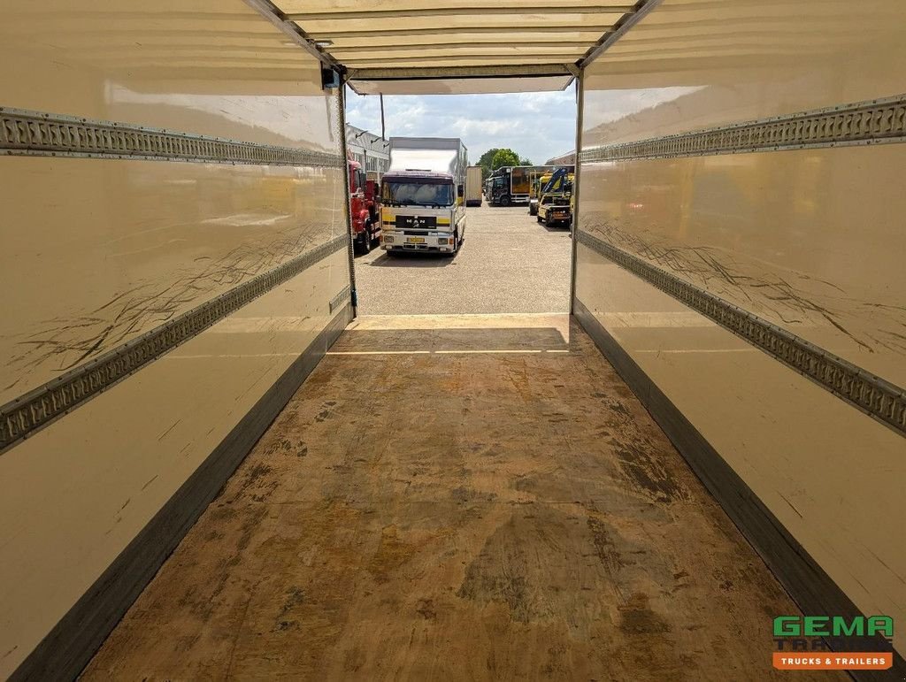 Sonstige Transporttechnik des Typs Sonstige Mercedes Benz Antos 2027 4x2 Dagcab Euro6C - GeslotenBak 7.6m - Laadklep 2000K, Gebrauchtmaschine in Oud Gastel (Bild 11)