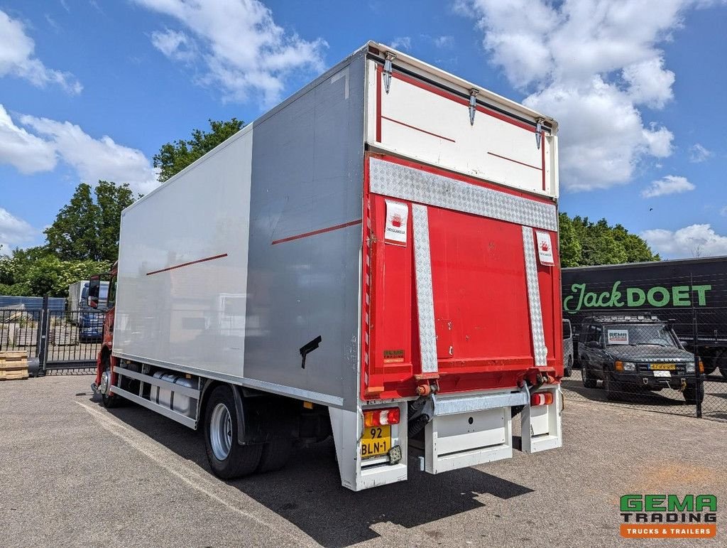 Sonstige Transporttechnik des Typs Sonstige Mercedes Benz Antos 2027 4x2 Dagcab Euro6C - GeslotenBak 7.6m - Laadklep 2000K, Gebrauchtmaschine in Oud Gastel (Bild 3)
