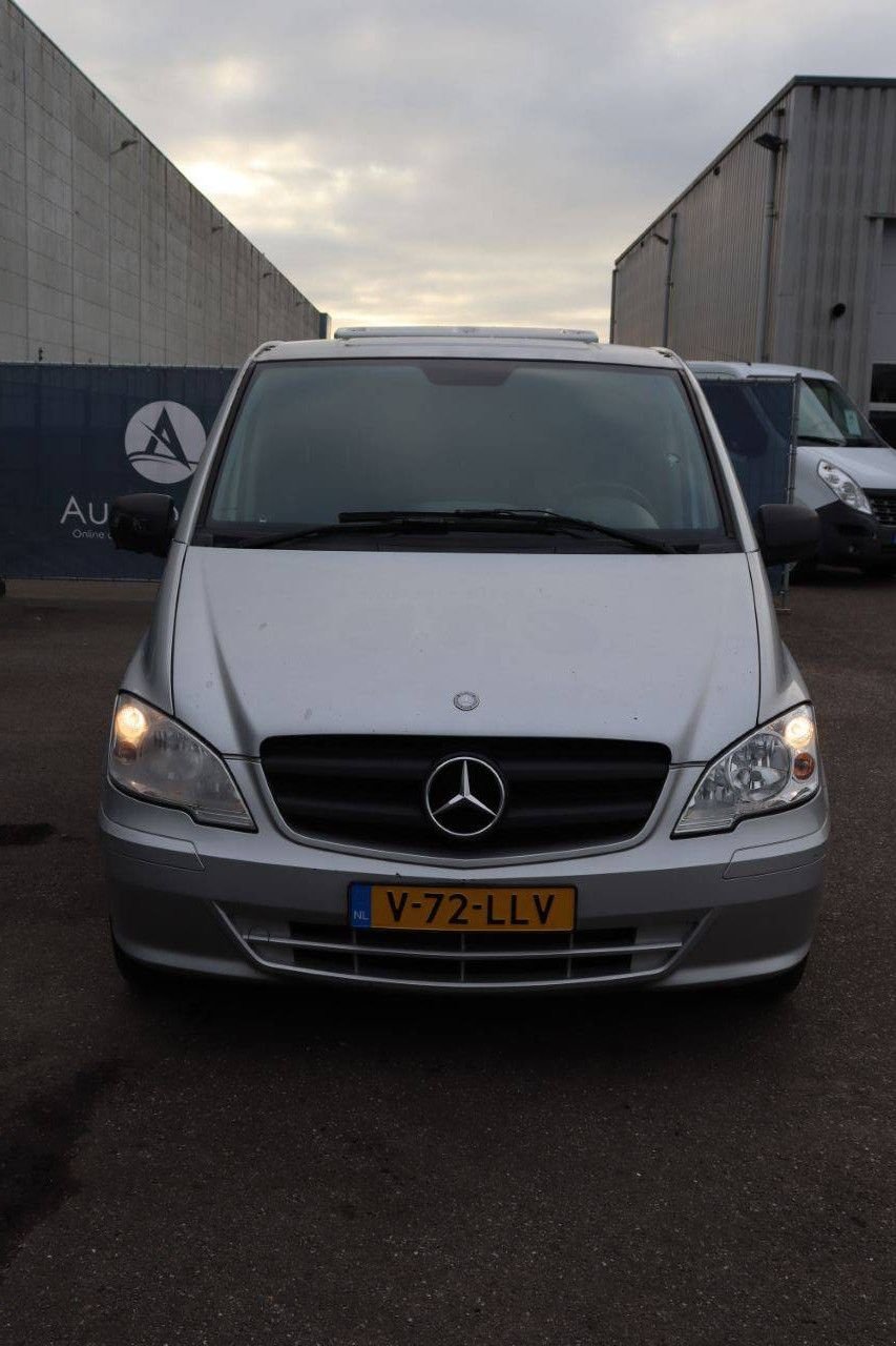 Sonstige Transporttechnik van het type Sonstige Mercedes Benz Vito, Gebrauchtmaschine in Antwerpen (Foto 9)