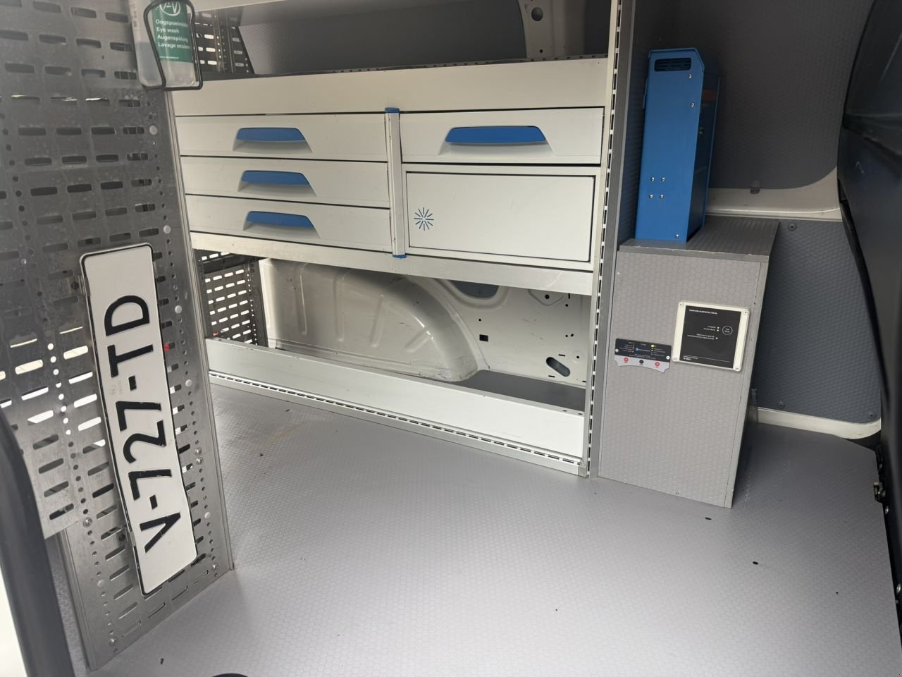 Sonstige Transporttechnik of the type Sonstige Volkswagen Caddy maxi met Sortimo inrichting, Gebrauchtmaschine in Nieuw-buinen (Picture 8)