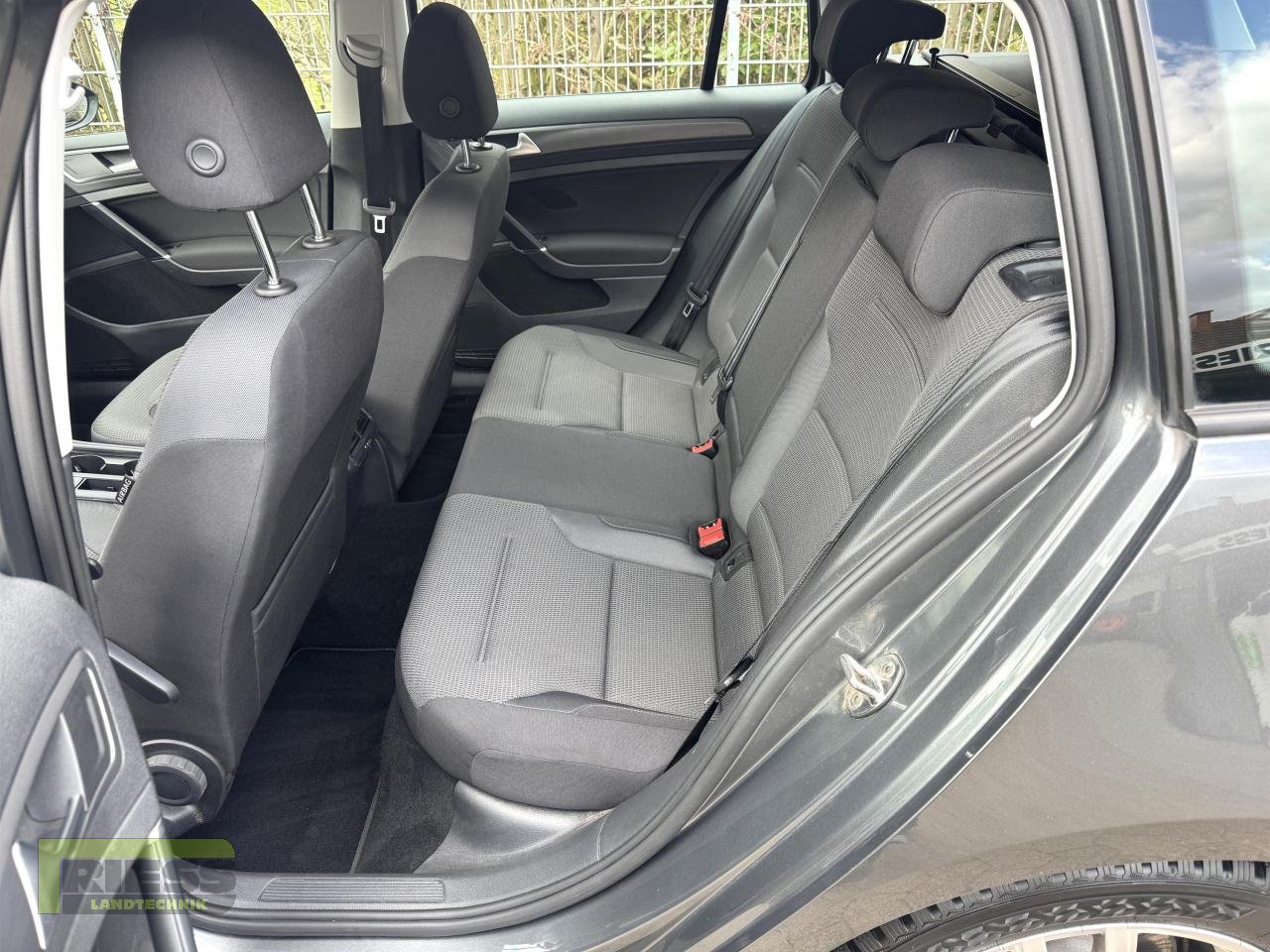 Sonstige Transporttechnik του τύπου Sonstige VW GOLF 7 Variant 2,0, Gebrauchtmaschine σε Homberg/Ohm - Maulbach (Φωτογραφία 5)