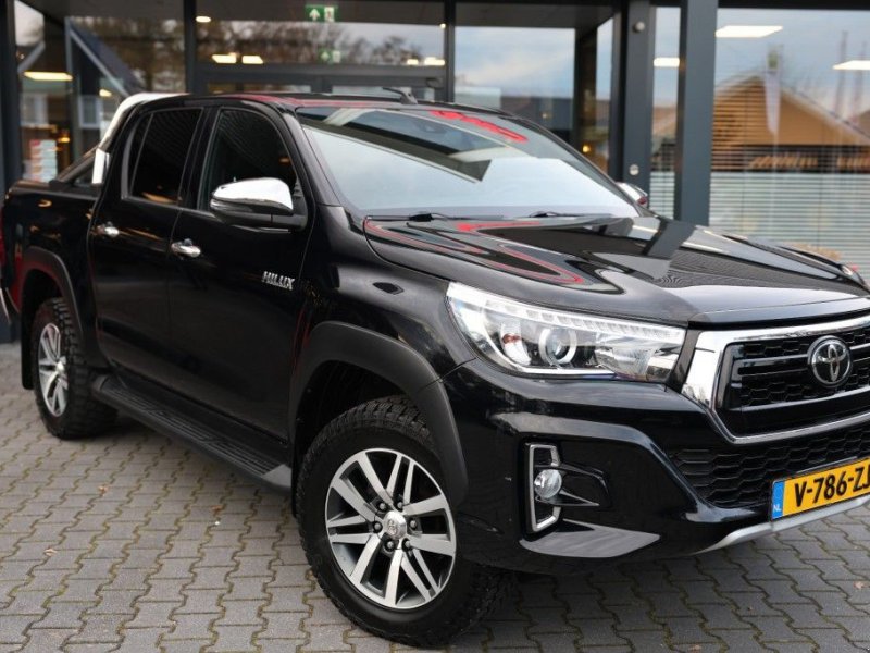 Sonstige Transporttechnik vrste Toyota Hilux 2.4 D-4D DUBBEL CABIN LIMITED BE TREKKER A/T 5 SITZ VAN, Gebrauchtmaschine v Saasveld (Slika 1)