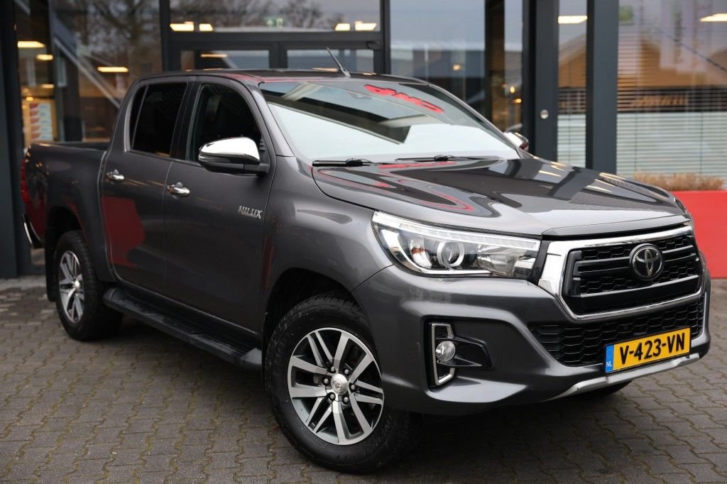 Sonstige Transporttechnik typu Toyota Hilux 2.4 D-4D DUBBEL CABINE LIMITED B/E TREKKER A/T 5 SITZ 4WD, Gebrauchtmaschine v Saasveld (Obrázek 1)