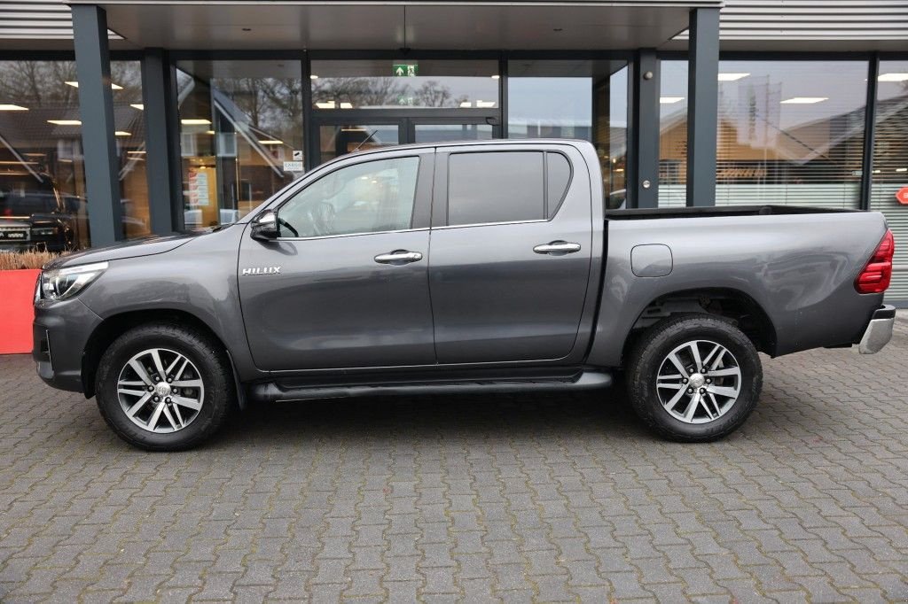 Sonstige Transporttechnik typu Toyota Hilux 2.4 D-4D DUBBEL CABINE LIMITED B/E TREKKER A/T 5 SITZ 4WD, Gebrauchtmaschine v Saasveld (Obrázek 2)