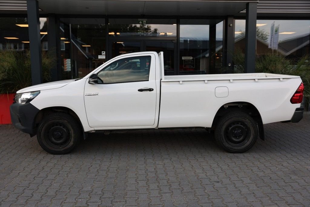 Sonstige Transporttechnik del tipo Toyota Hilux 2.4 D-4D ENKEL CABIN 4WD VAN, Gebrauchtmaschine In Saasveld (Immagine 2)