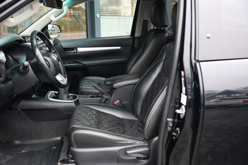 Sonstige Transporttechnik tipa Toyota Hilux 2.4 D-4D XTRA CAB CHALLENGER 4WD VAN, Gebrauchtmaschine u Saasveld (Slika 9)