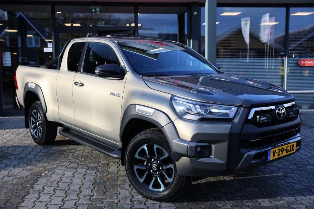 Sonstige Transporttechnik typu Toyota Hilux 2.8 D-4D X-TRA CAB INVINCIBLE A/T 4WD VAN ( INCL. DIV. ASS, Gebrauchtmaschine v Saasveld (Obrázok 1)