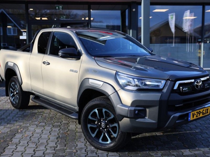 Sonstige Transporttechnik vrste Toyota Hilux 2.8 D-4D X-TRA CAB INVINCIBLE A/T 4WD VAN ( INCL. DIV. ASS, Gebrauchtmaschine v Saasveld (Slika 1)