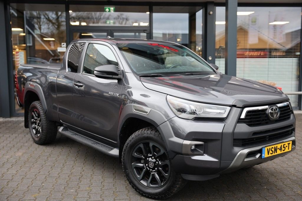 Sonstige Transporttechnik a típus Toyota Hilux 2.8 D-4D X-TRA CAB INVINCIBLE A/T 4WD VAN, Gebrauchtmaschine ekkor: Saasveld (Kép 1)