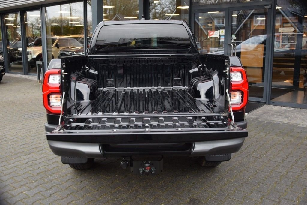Sonstige Transporttechnik типа Toyota Hilux 2.8 D-4D X-TRA CAB INVINCIBLE A/T VAN, Gebrauchtmaschine в Saasveld (Фотография 7)