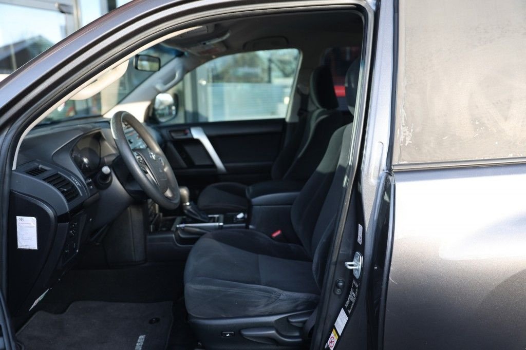 Sonstige Transporttechnik typu Toyota Land Cruiser 150 2.8 D-4D 3DRS COMFORT A/T VAN, Gebrauchtmaschine w Saasveld (Zdjęcie 9)