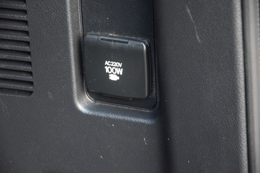 Sonstige Transporttechnik typu Toyota Land Cruiser 150 2.8 D-4D 5DRS CHALLENGER A/T VAN, Gebrauchtmaschine v Saasveld (Obrázek 9)