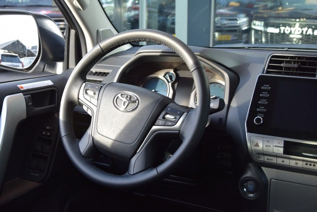 Sonstige Transporttechnik typu Toyota Land Cruiser 150 2.8 D-4D 5DRS COUNTRY A/T VAN BPM VRIJ, Gebrauchtmaschine v Saasveld (Obrázek 11)