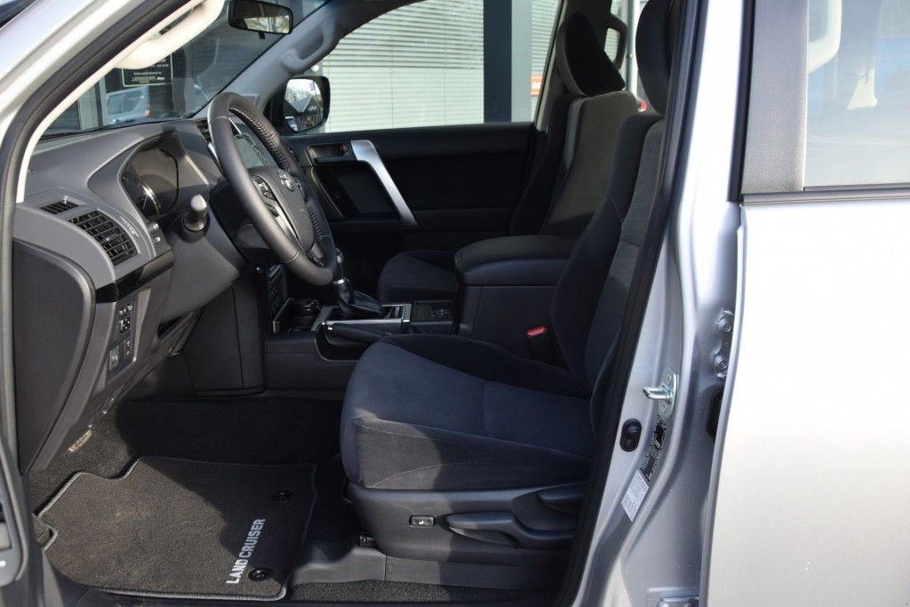 Sonstige Transporttechnik typu Toyota Land Cruiser 150 2.8 D-4D 5DRS COUNTRY A/T VAN BPM VRIJ, Gebrauchtmaschine v Saasveld (Obrázek 10)