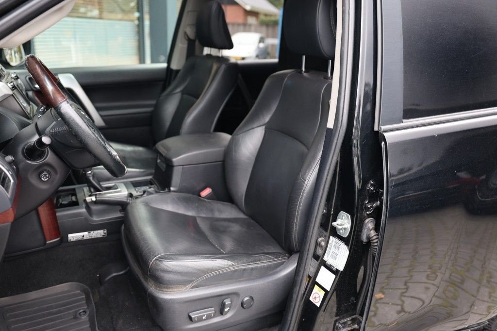 Sonstige Transporttechnik des Typs Toyota Land Cruiser 150 2.8 D-4D 5DRS EXECUTIVE A/T VAN, Gebrauchtmaschine in Saasveld (Bild 10)