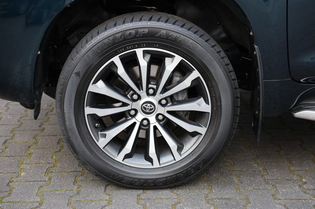 Sonstige Transporttechnik typu Toyota Land Cruiser 150 2.8 D-4D 5DRS LOUNGE A/T VAN, Gebrauchtmaschine v Saasveld (Obrázok 3)