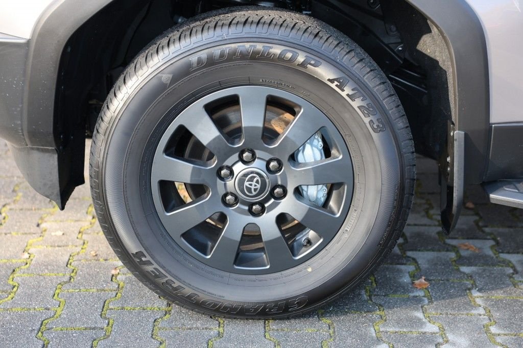 Sonstige Transporttechnik typu Toyota Land Cruiser 250 2.8 D-4D 5DRS ELEGANCE A/T VAN B-STYL BPM VRIJ, Gebrauchtmaschine v Saasveld (Obrázek 3)