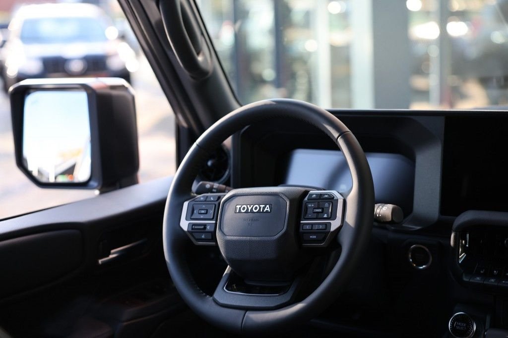 Sonstige Transporttechnik typu Toyota Land Cruiser 250 2.8 D-4D 5DRS ELEGANCE A/T VAN B-STYL BPM VRIJ, Gebrauchtmaschine v Saasveld (Obrázek 11)