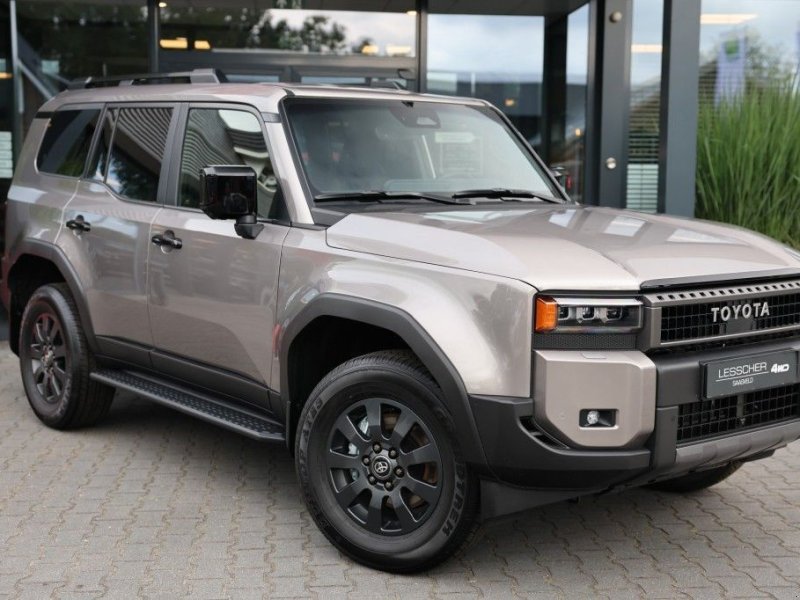 Sonstige Transporttechnik of the type Toyota Land Cruiser 250 2.8 D-4D 5DRS ELEGANCE A/T VAN BPM VRIJ, Gebrauchtmaschine in Saasveld (Picture 1)