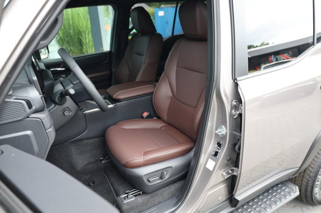 Sonstige Transporttechnik del tipo Toyota Land Cruiser 250 2.8 D-4D 5DRS ELEGANCE A/T VAN BPM VRIJ, Gebrauchtmaschine In Saasveld (Immagine 10)