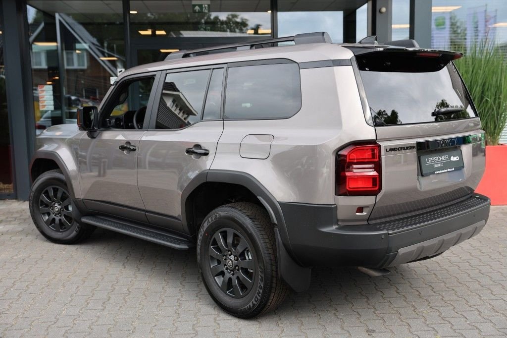 Sonstige Transporttechnik del tipo Toyota Land Cruiser 250 2.8 D-4D 5DRS ELEGANCE A/T VAN BPM VRIJ, Gebrauchtmaschine In Saasveld (Immagine 4)