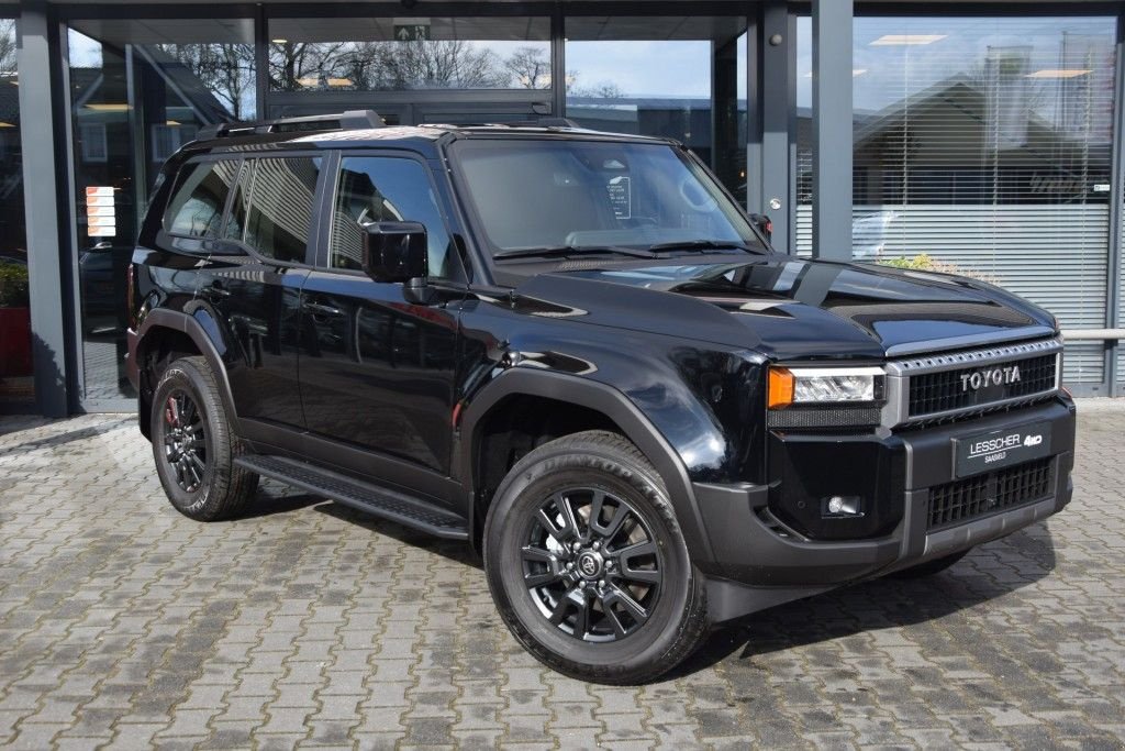 Sonstige Transporttechnik του τύπου Toyota Land Cruiser 250 2.8 D-4D 5DRS EXECUTIVE A/T VAN MET SCHUIFDAK, Gebrauchtmaschine σε Saasveld (Φωτογραφία 1)