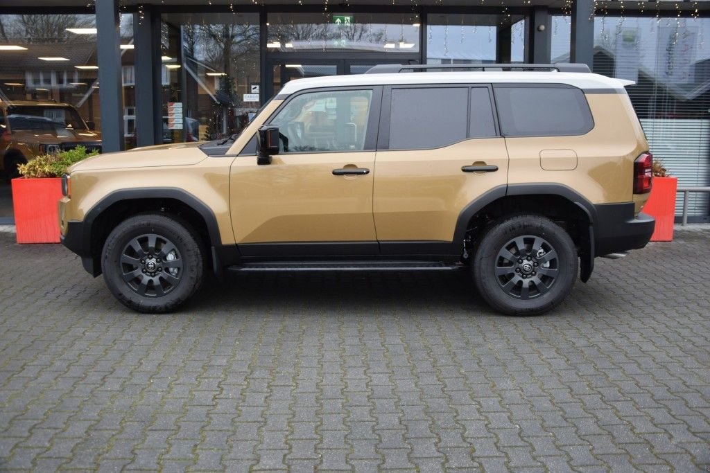 Sonstige Transporttechnik typu Toyota Land Cruiser 250 2.8 D-4D 5DRS *FIRST EDITION* A/T VAN BPM VRIJ, Gebrauchtmaschine v Saasveld (Obrázek 2)