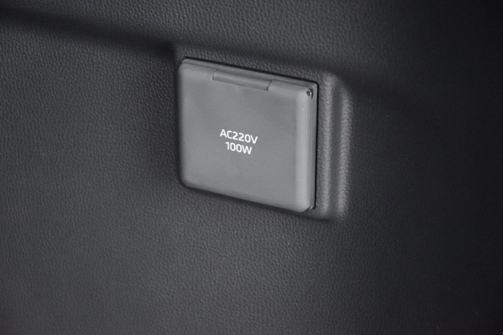 Sonstige Transporttechnik del tipo Toyota Land Cruiser 250 2.8 D-4D 5DRS hybride 48v PROFESSIONAL A/T 5 SI, Gebrauchtmaschine In Saasveld (Immagine 8)