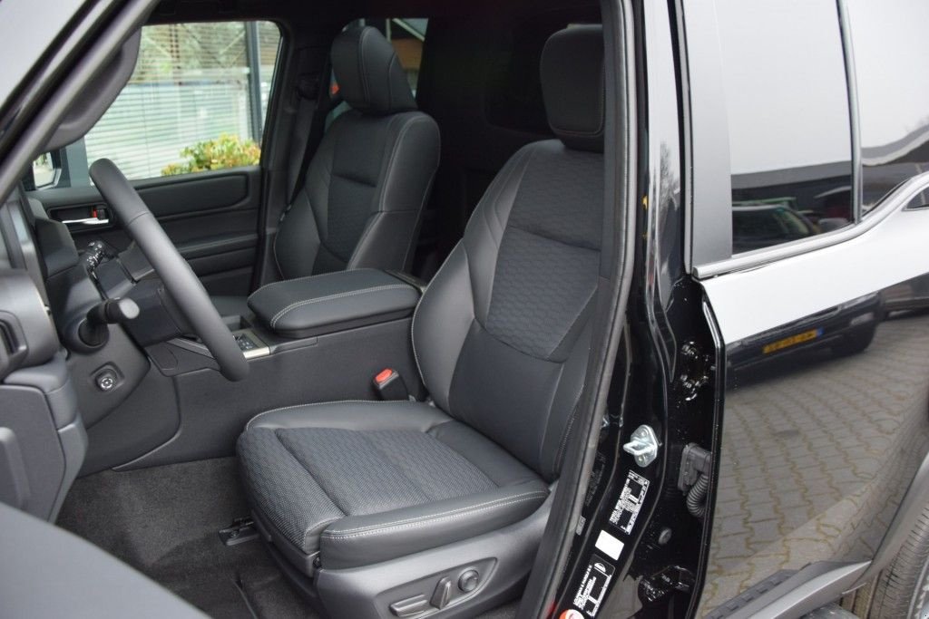 Sonstige Transporttechnik del tipo Toyota Land Cruiser 250 2.8 D-4D 5DRS hybride 48v PROFESSIONAL A/T 5 SI, Gebrauchtmaschine In Saasveld (Immagine 9)