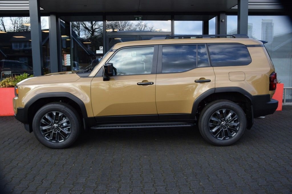 Sonstige Transporttechnik a típus Toyota Land Cruiser 250 2.8 D-4D 5DRS PROFESSIONAL A/T VAN BPM VRIJ, Gebrauchtmaschine ekkor: Saasveld (Kép 2)