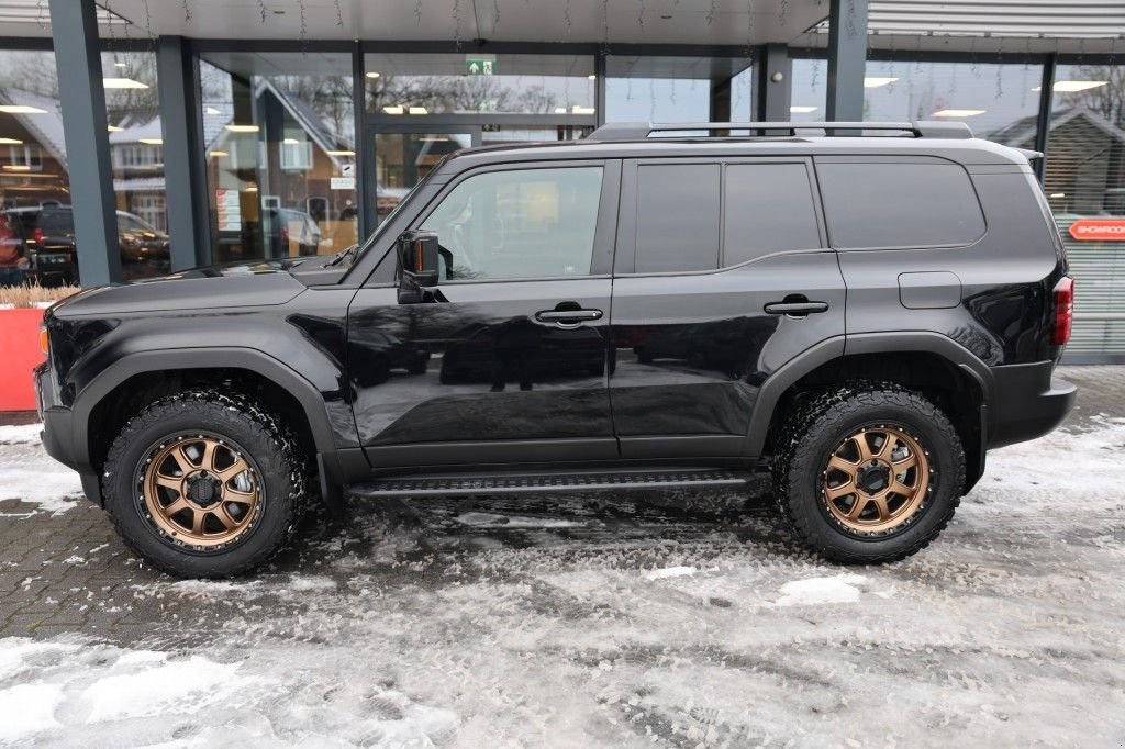 Sonstige Transporttechnik of the type Toyota Land Cruiser 250 2.8 D-4D 5DRS PROFESSIONAL A/T VAN, Gebrauchtmaschine in Saasveld (Picture 2)