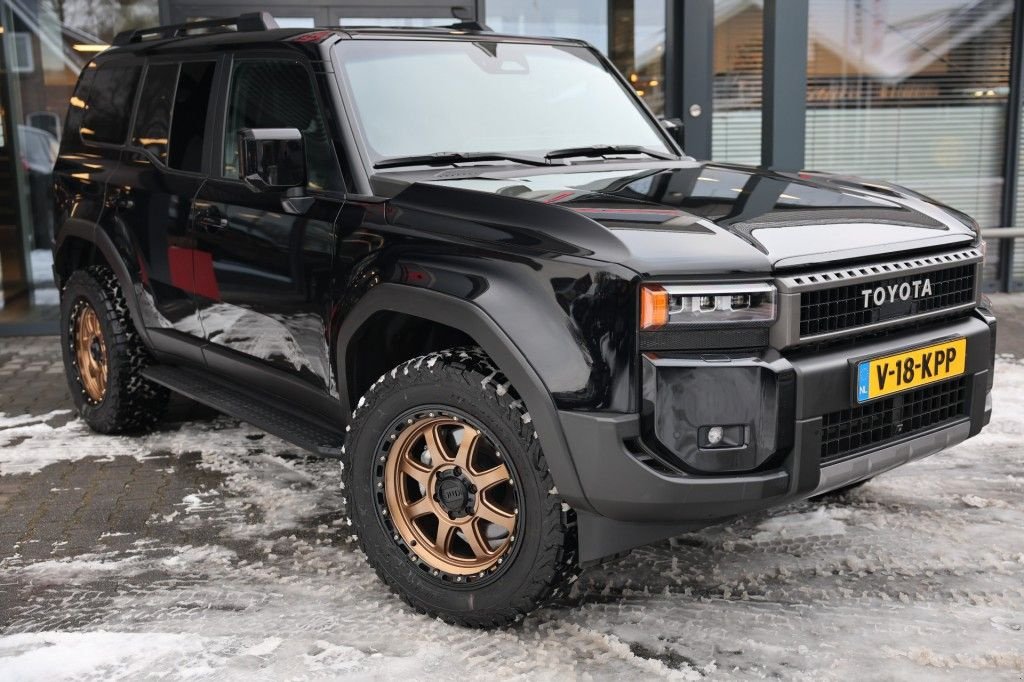 Sonstige Transporttechnik of the type Toyota Land Cruiser 250 2.8 D-4D 5DRS PROFESSIONAL A/T VAN, Gebrauchtmaschine in Saasveld (Picture 1)