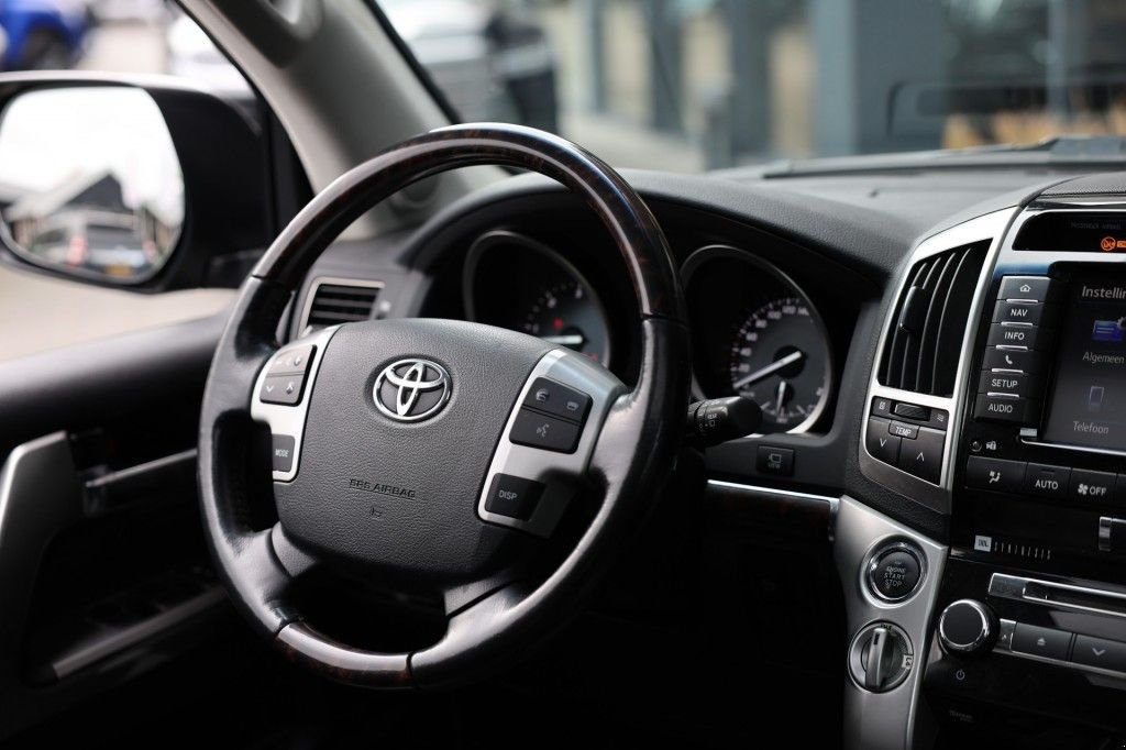 Sonstige Transporttechnik typu Toyota Land Cruiser V8 4.5 D-4D EXECUTIVE A/T VAN, Gebrauchtmaschine w Saasveld (Zdjęcie 11)