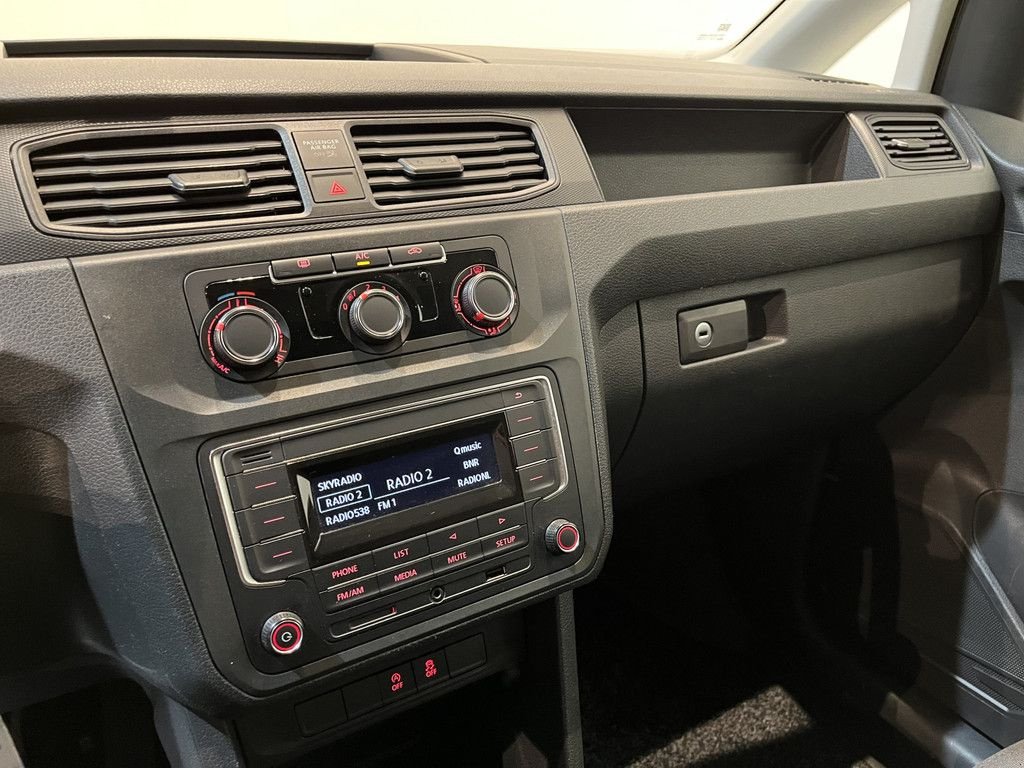 Sonstige Transporttechnik des Typs Volkswagen Caddy 2.0 TDI L1H1 BMT / Euro 6 / Airco / Cruise Control, Gebrauchtmaschine in GRONINGEN (Bild 9)
