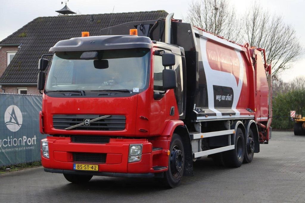Sonstige Transporttechnik a típus Volvo FE S 6X2 R, Gebrauchtmaschine ekkor: Antwerpen (Kép 9)