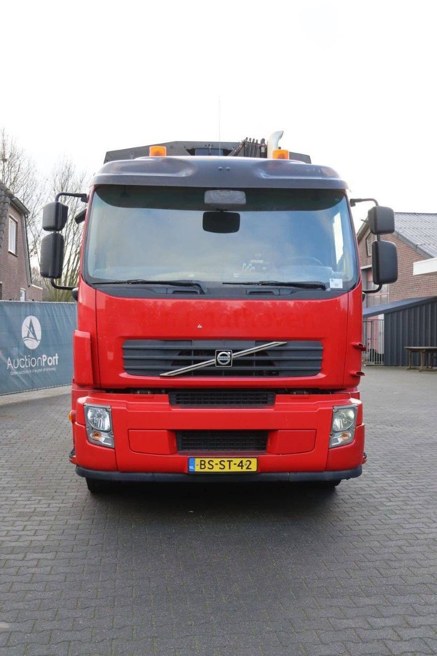 Sonstige Transporttechnik a típus Volvo FE S 6X2 R, Gebrauchtmaschine ekkor: Antwerpen (Kép 8)