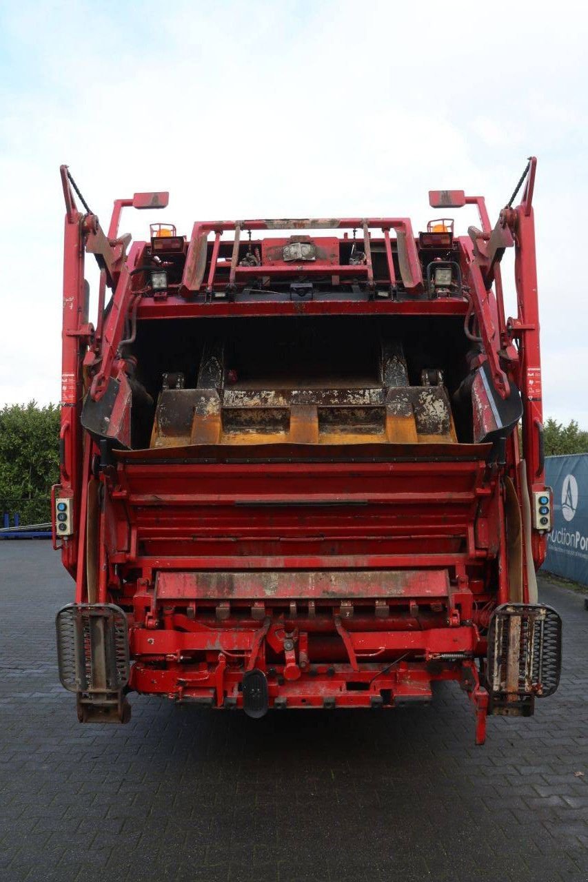 Sonstige Transporttechnik a típus Volvo FE S 6X2 R, Gebrauchtmaschine ekkor: Antwerpen (Kép 4)