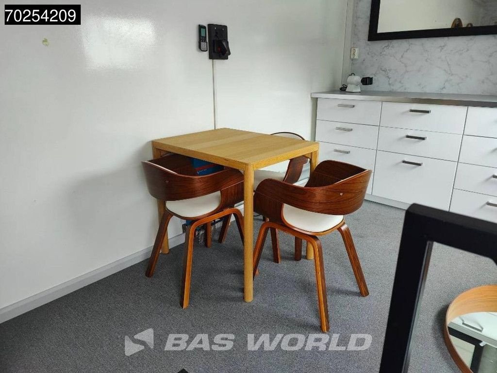 Sonstige Transporttechnik des Typs Volvo FL 250 4X2 14tonner Automatic Exhibition truck EURO 6, Gebrauchtmaschine in Veghel (Bild 10)