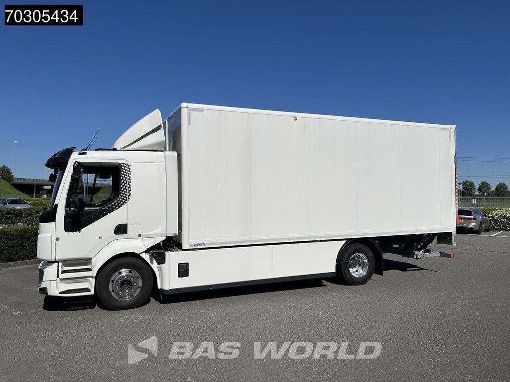 Sonstige Transporttechnik des Typs Volvo FL Electric 4X2 NEW Electric 375KWh AC / DC 2000kg Tailgate Full, Neumaschine in Veghel (Bild 2)