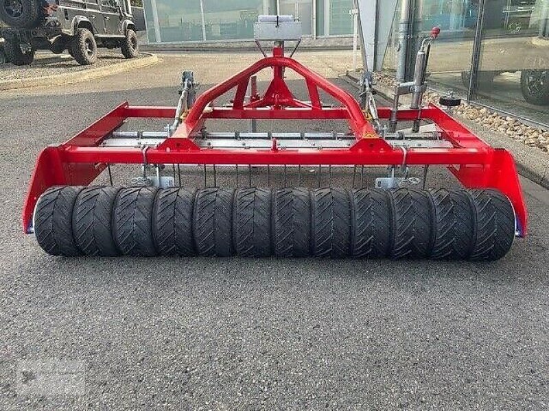 Sonstige Walzen of the type Sonstige Reitbahnplaner Typ Expert 4 NEU Schleppe, Neumaschine in Gevelsberg (Picture 4)