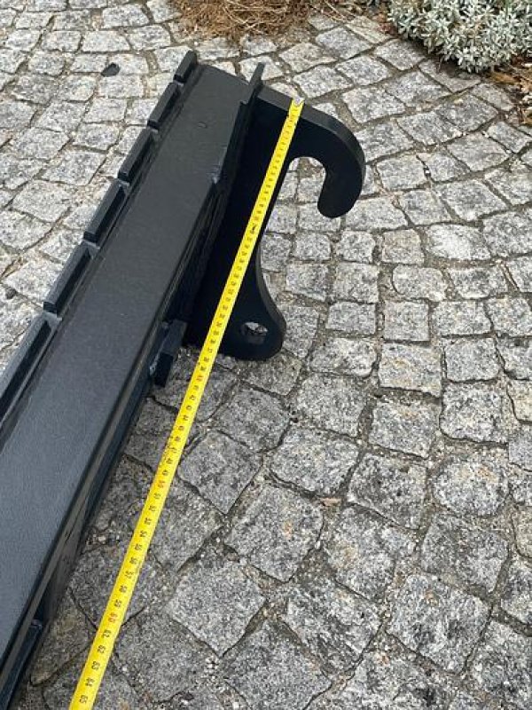 Sonstiges Baggerzubehör des Typs Big Dutchman Palettengabel 2 t passend zu Volvo L30 Aufnahme, Neumaschine in Göpfritz an der Wild (Bild 4)
