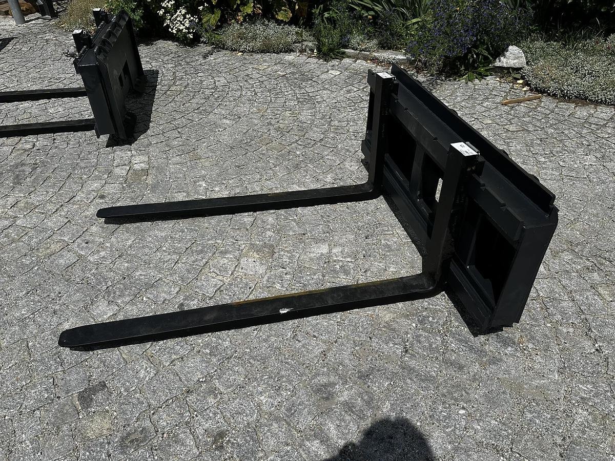 Sonstiges Baggerzubehör des Typs Big Dutchman Palettengabel mit Bobcat 114cm Aufnahme, Neumaschine in Göpfritz an der Wild (Bild 2)